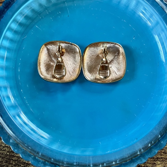 Vintage 1950s Style Clip-On Gold and Yellow Earrings - Picture 2 of 2